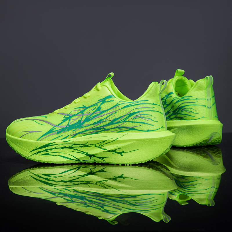 Men Running Shoes Carbon Board - Sneaker Career 评论和价格
